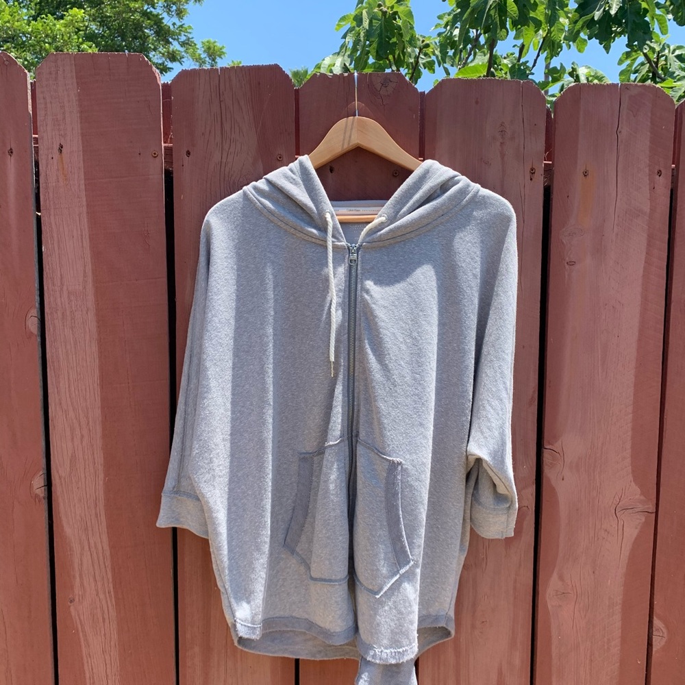Calvin Klein Sweatshirt.